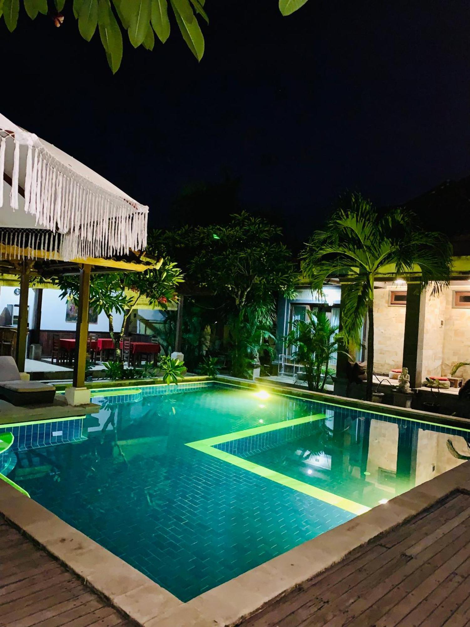 Pondok Baruna Garden Nusa Lembongan Exterior photo
