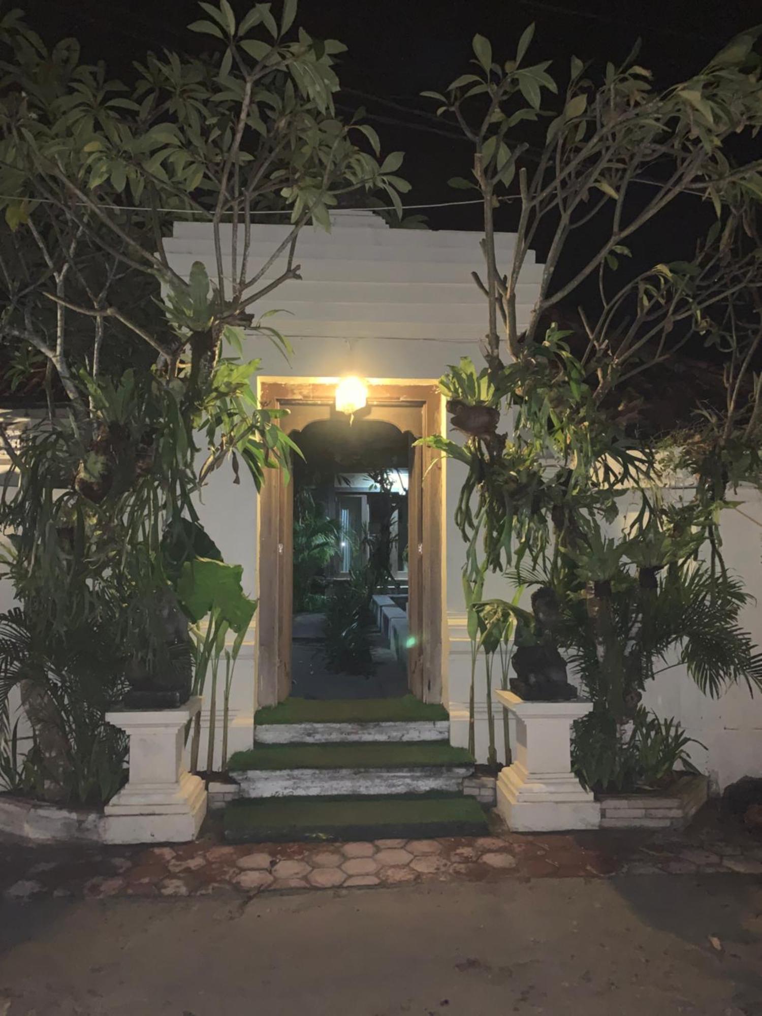 Pondok Baruna Garden Nusa Lembongan Exterior photo