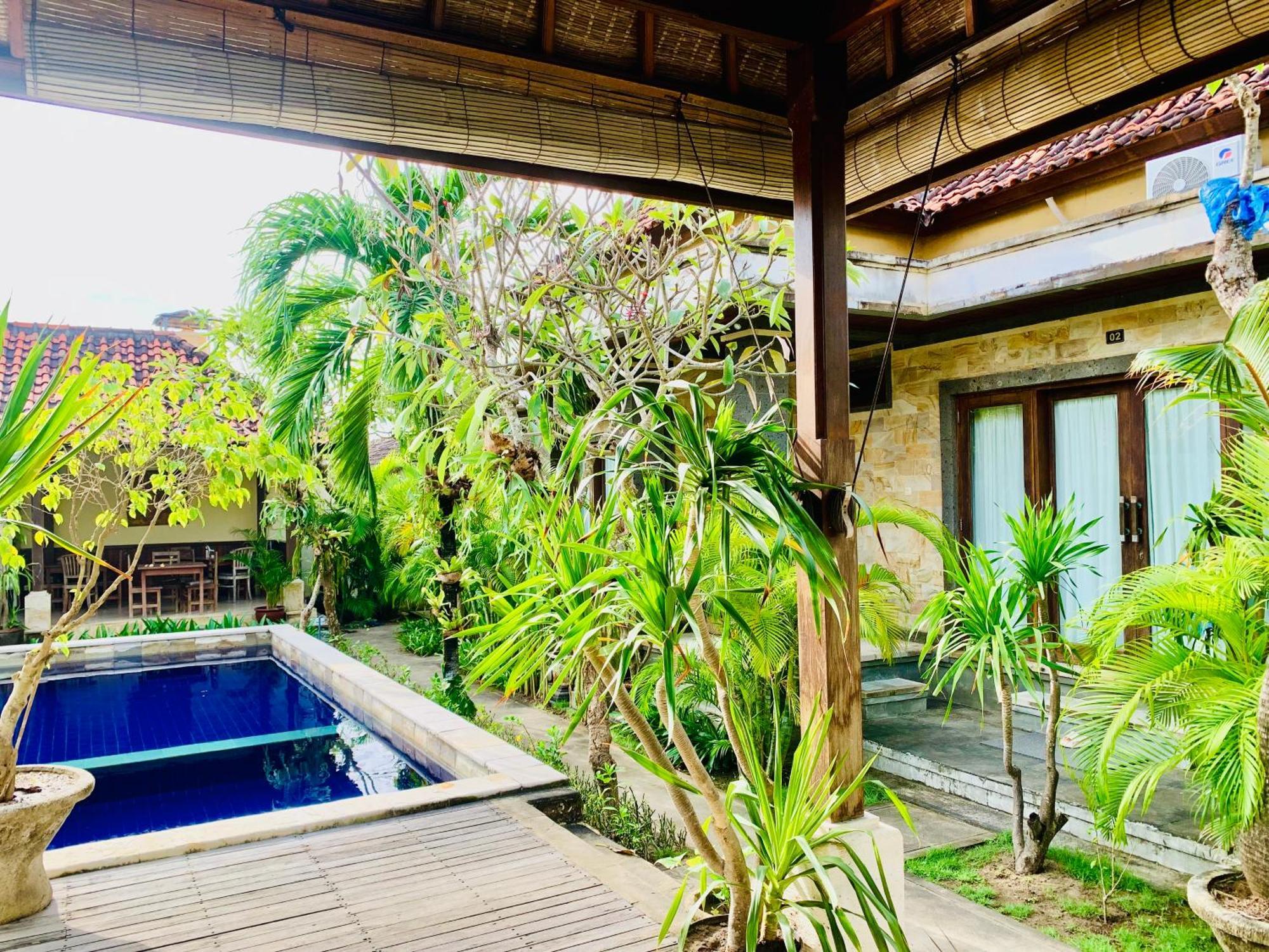 Pondok Baruna Garden Nusa Lembongan Exterior photo